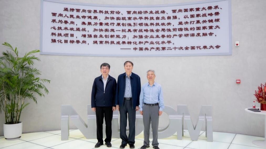 ЇƌW(xu)ԺݶԺʿͨW(xu)÷ѩɽڵL(fng)KʡֻO